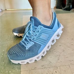 On Cloud Cloudswift Sneakers / Running Shoes